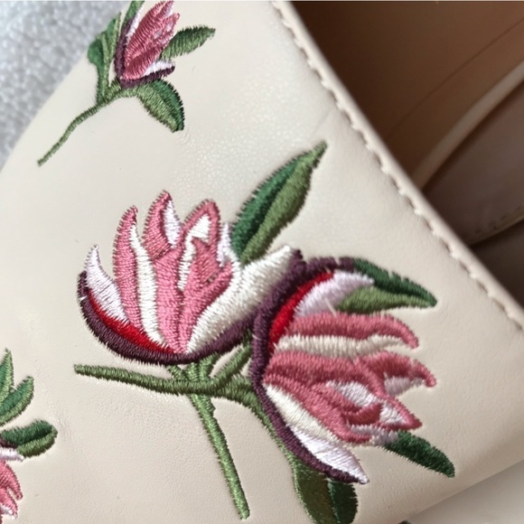 ZARA Trafluc women’s floral embroidered flats.  Blush.  Size 41. - Picture 4 of 9